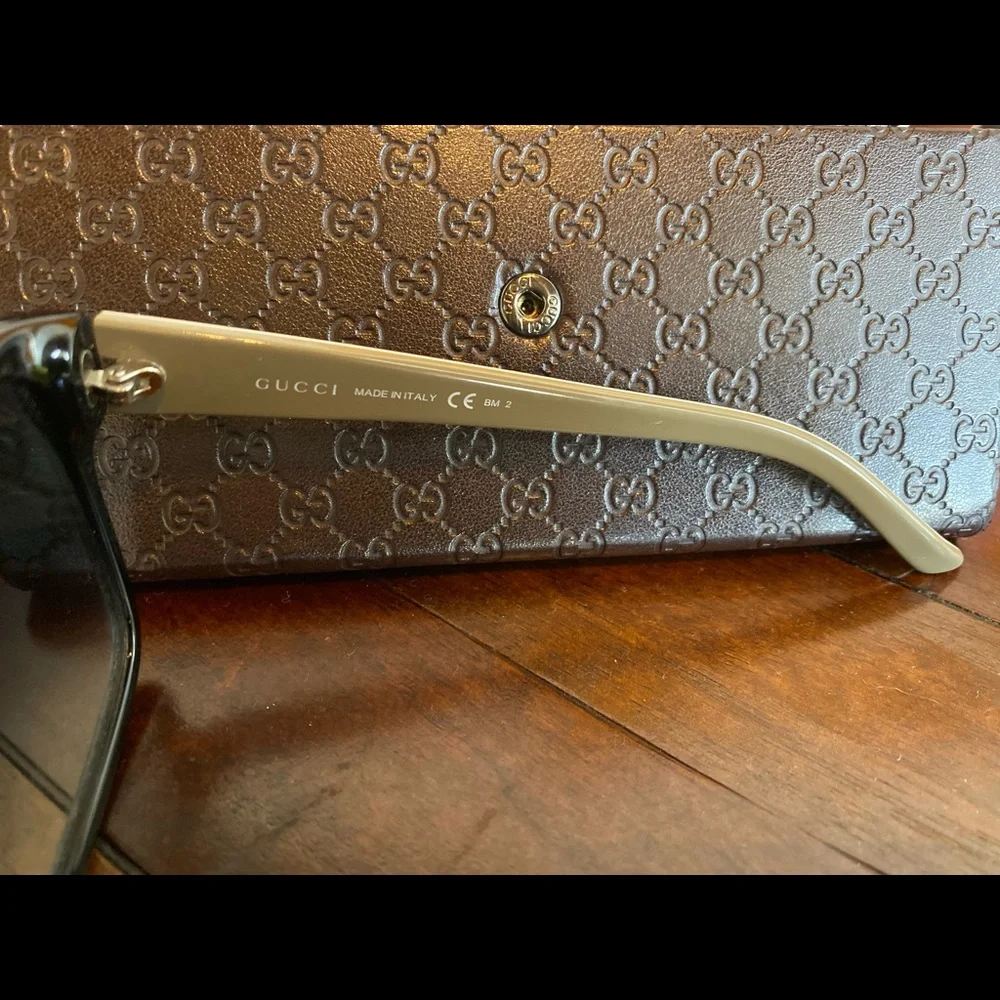 Gucci authentic sunglasses
